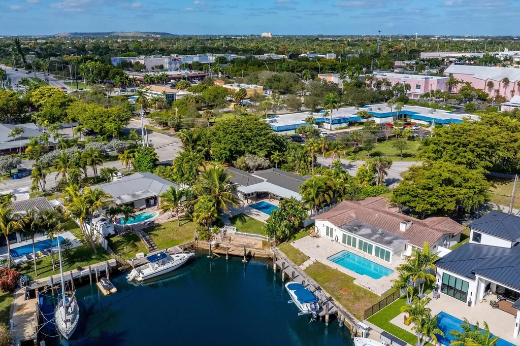2500 NE 23rd Street Pompano Beach FL 33062