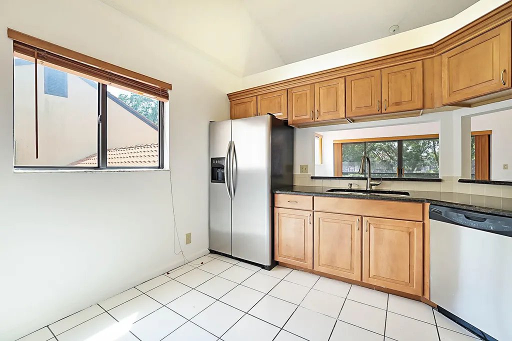 9 Vía De Casas Sur Boynton Beach FL 33426