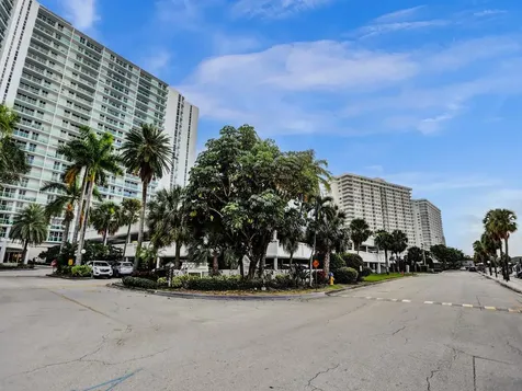 100 Bayview Drive Sunny Isles Beach FL 33160