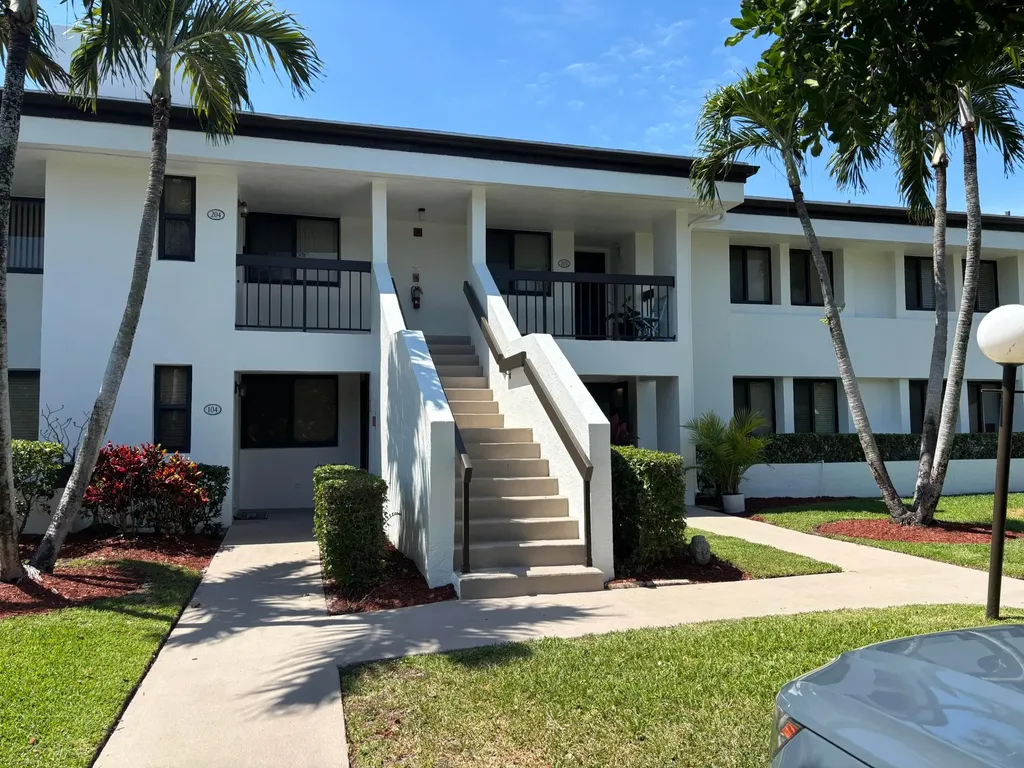 2840 Casa Way Delray Beach FL 33445