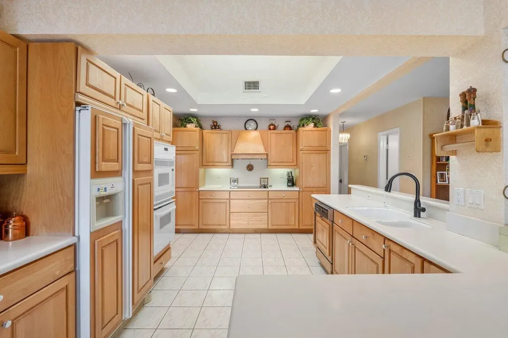 3163 NE 8th Avenue Boca Raton FL 33431