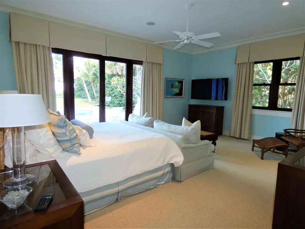 521 S Beach Road Jupiter Island FL 33455