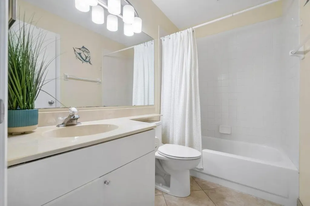 120 Inlet Way Palm Beach Shores FL 33404