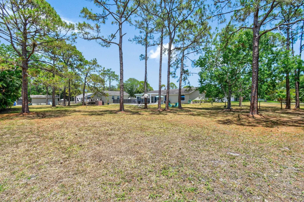 15739 N 75th Way N Palm Beach Gardens FL 33418
