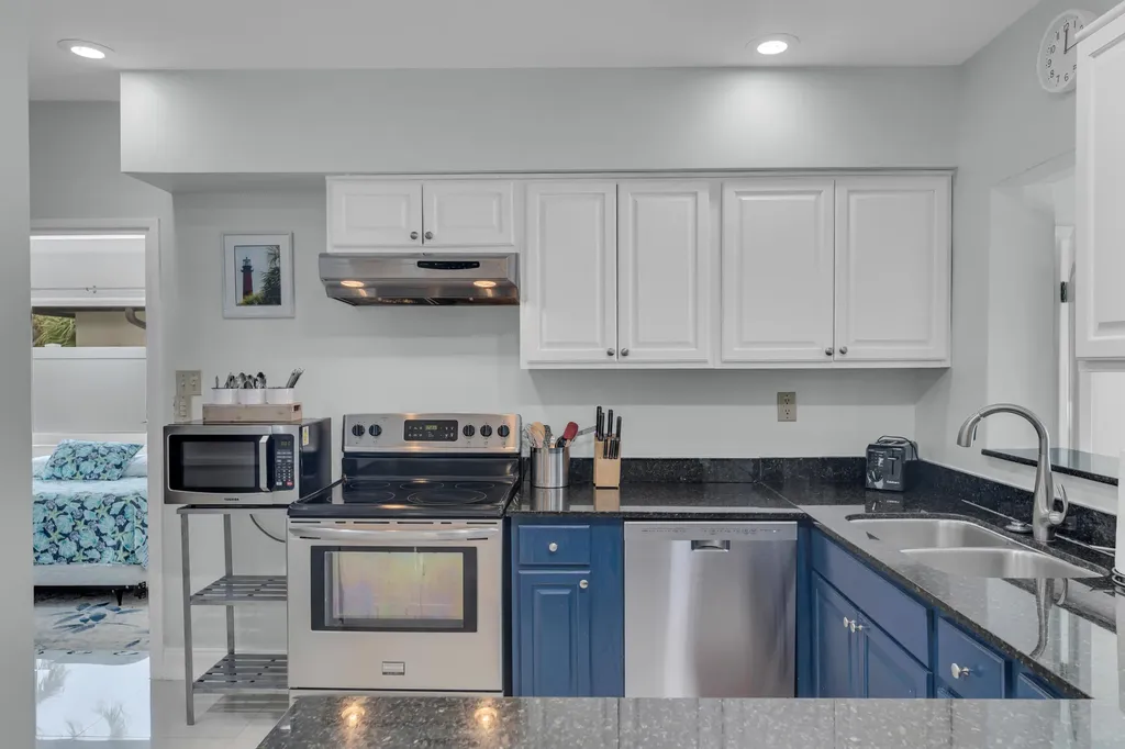 348 SE 18th Avenue Deerfield Beach FL 33441