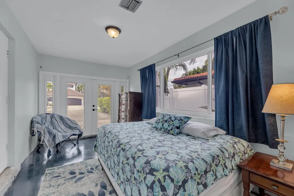 348 SE 18th Avenue Deerfield Beach FL 33441