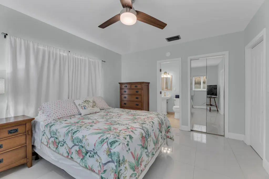 348 SE 18th Avenue Deerfield Beach FL 33441