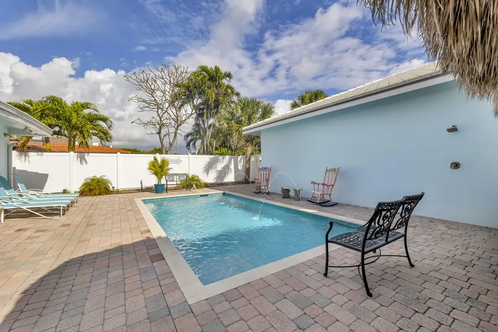 348 SE 18th Avenue Deerfield Beach FL 33441