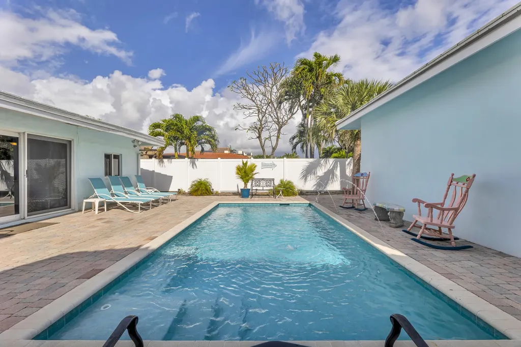 348 SE 18th Avenue Deerfield Beach FL 33441