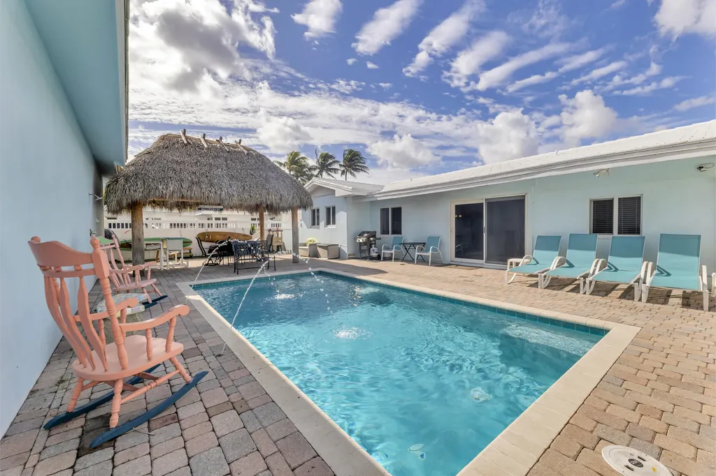 348 SE 18th Avenue Deerfield Beach FL 33441