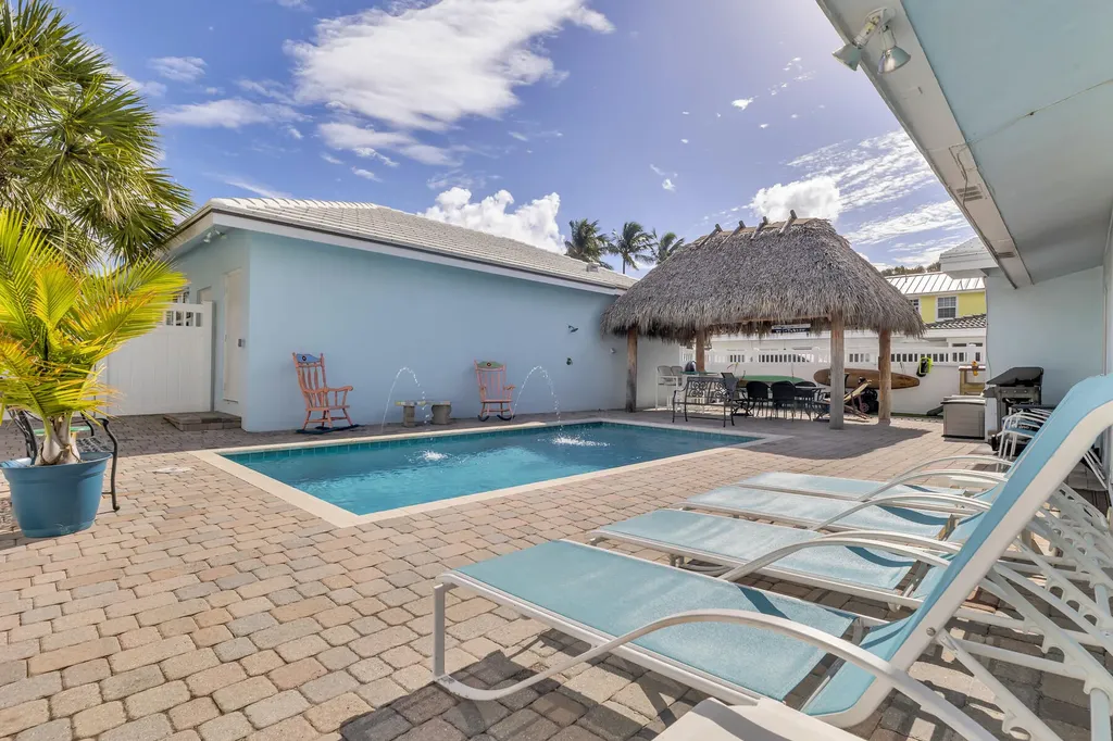 348 SE 18th Avenue Deerfield Beach FL 33441