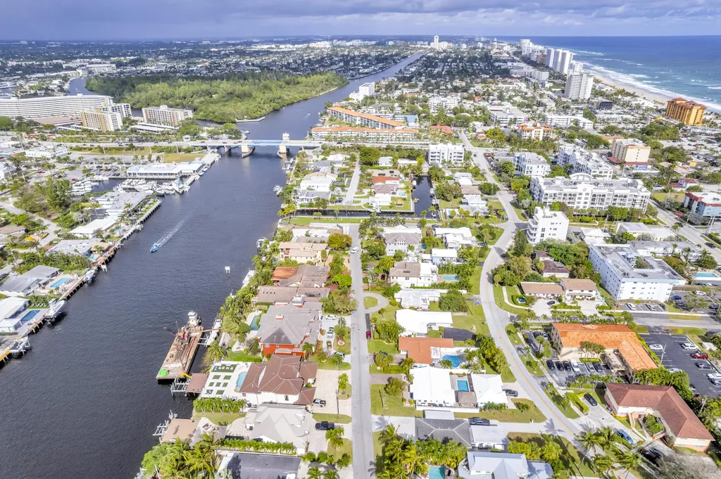 348 SE 18th Avenue Deerfield Beach FL 33441