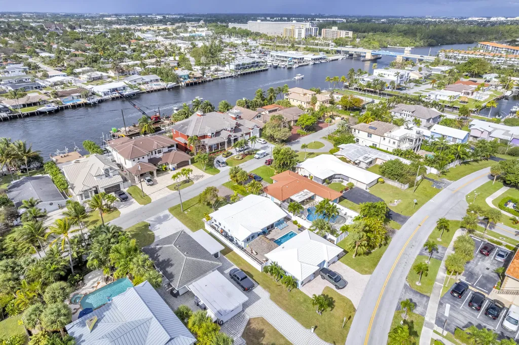 348 SE 18th Avenue Deerfield Beach FL 33441