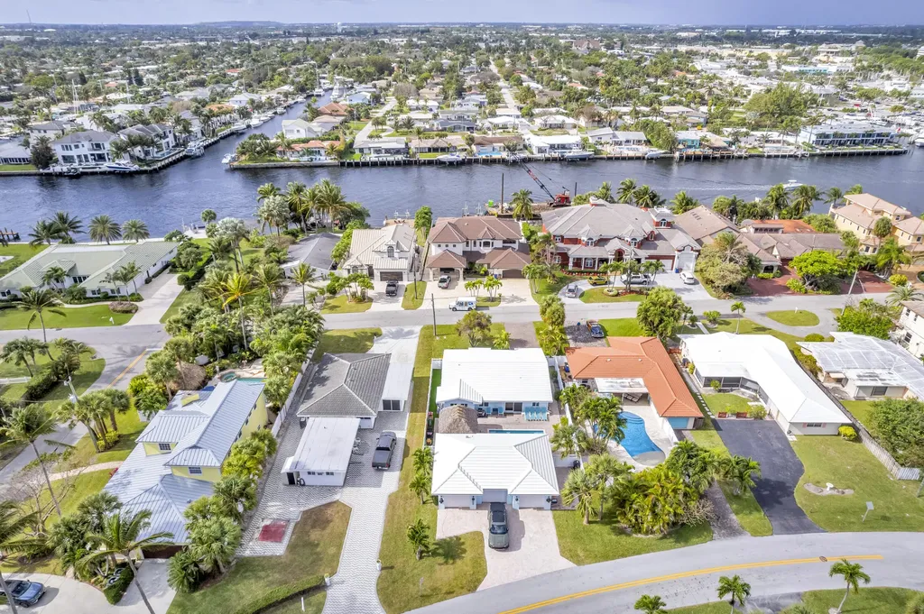 348 SE 18th Avenue Deerfield Beach FL 33441