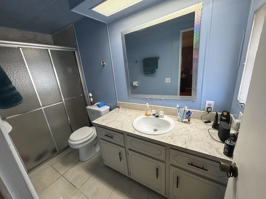 4257 1st Ct, Lot 84 Lake Worth FL 33462