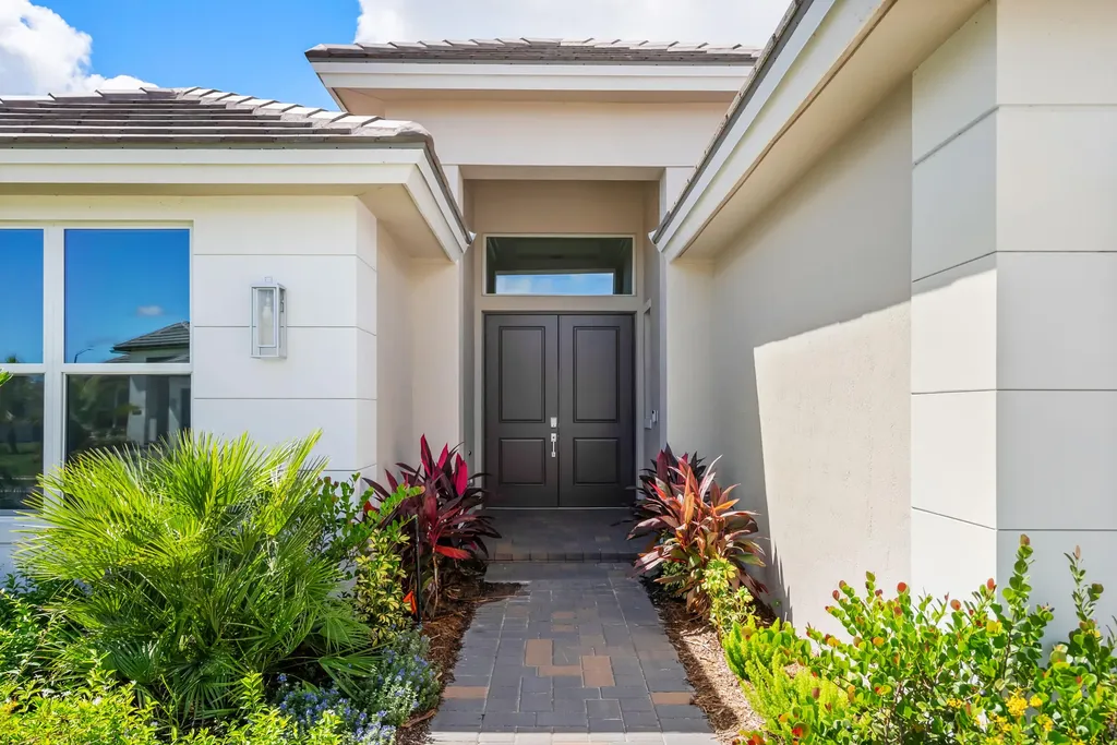 9404 SW Pinnacle Place Port St Lucie FL 34987