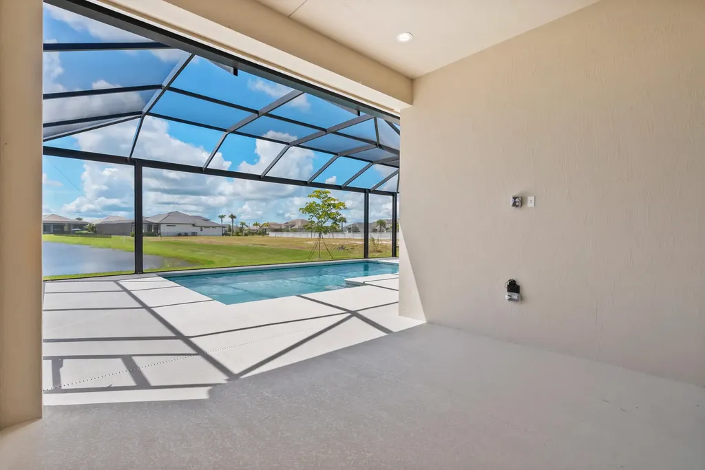 9404 SW Pinnacle Place Port St Lucie FL 34987