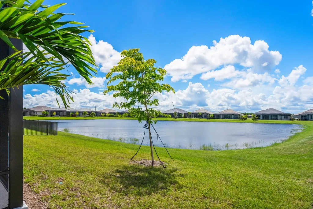 9404 SW Pinnacle Place Port St Lucie FL 34987