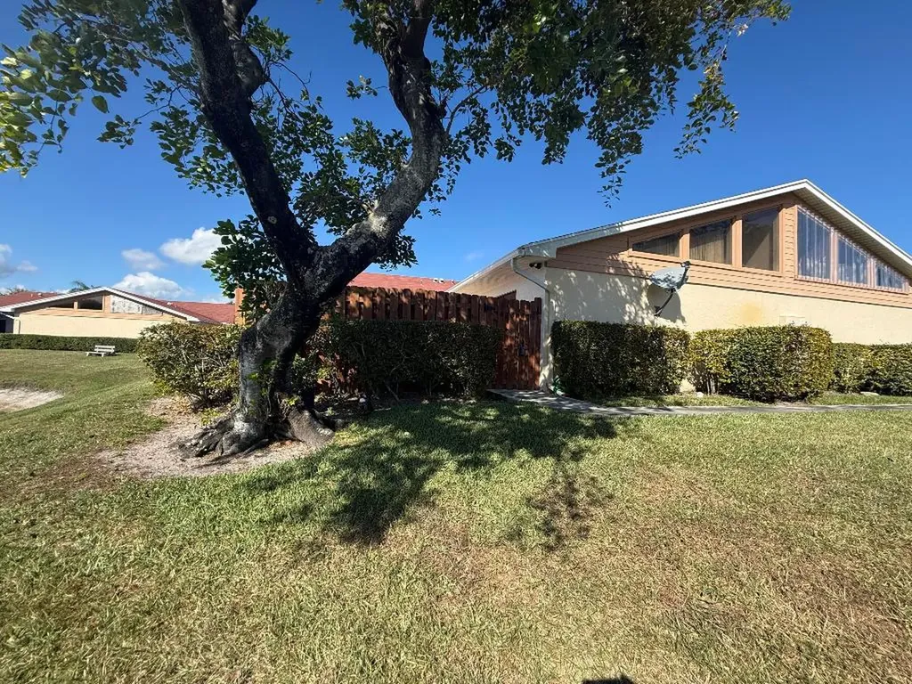 4345 Woodstock Drive West Palm Beach FL 33409