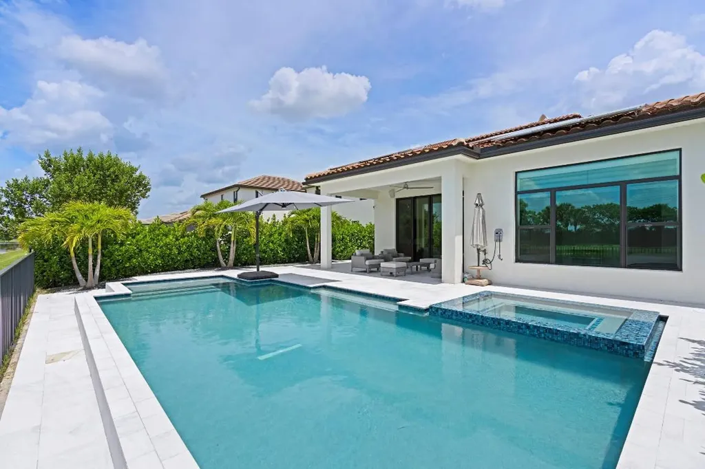 8867 Grand Prix Lane Boynton Beach FL 33472