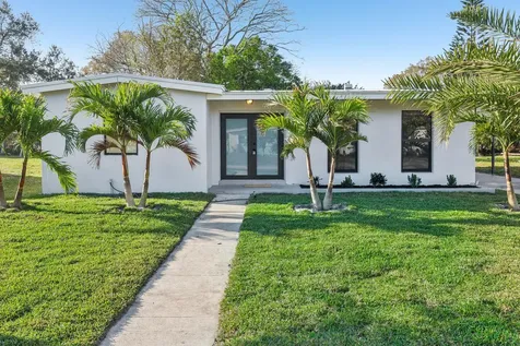 151 NE Estia Lane Port St Lucie FL 34983