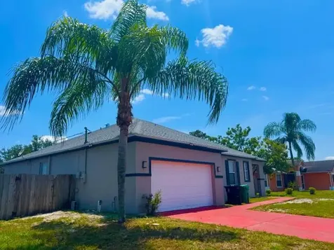 792 SW Nichols Terrace Port St Lucie FL 34953