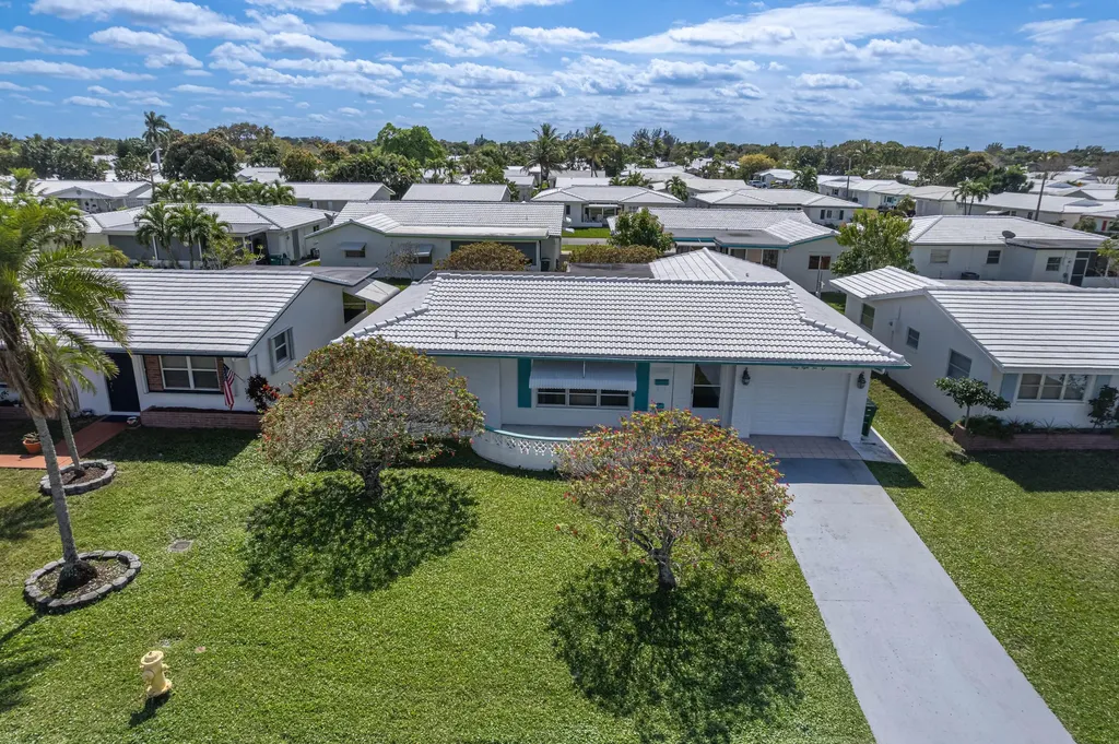 6810 NW 76th Street Tamarac FL 33321