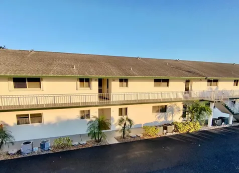 10 Garden Street Tequesta FL 33469