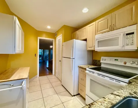 10 Garden Street Tequesta FL 33469