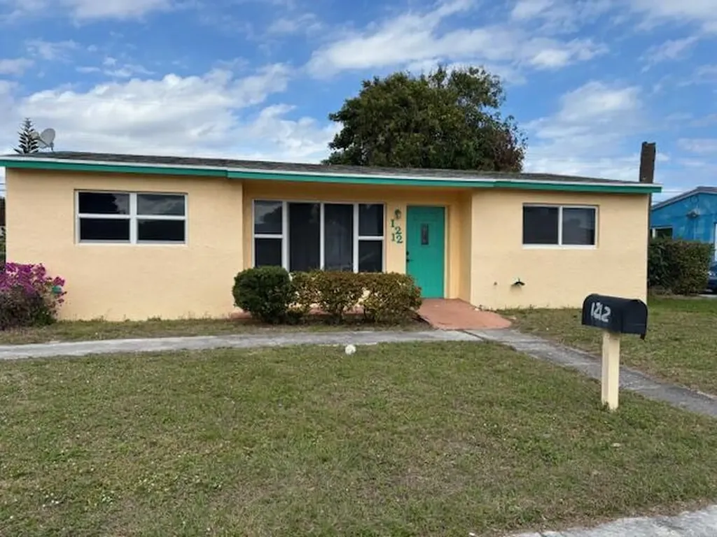 1212 W 26th Street Riviera Beach FL 33404