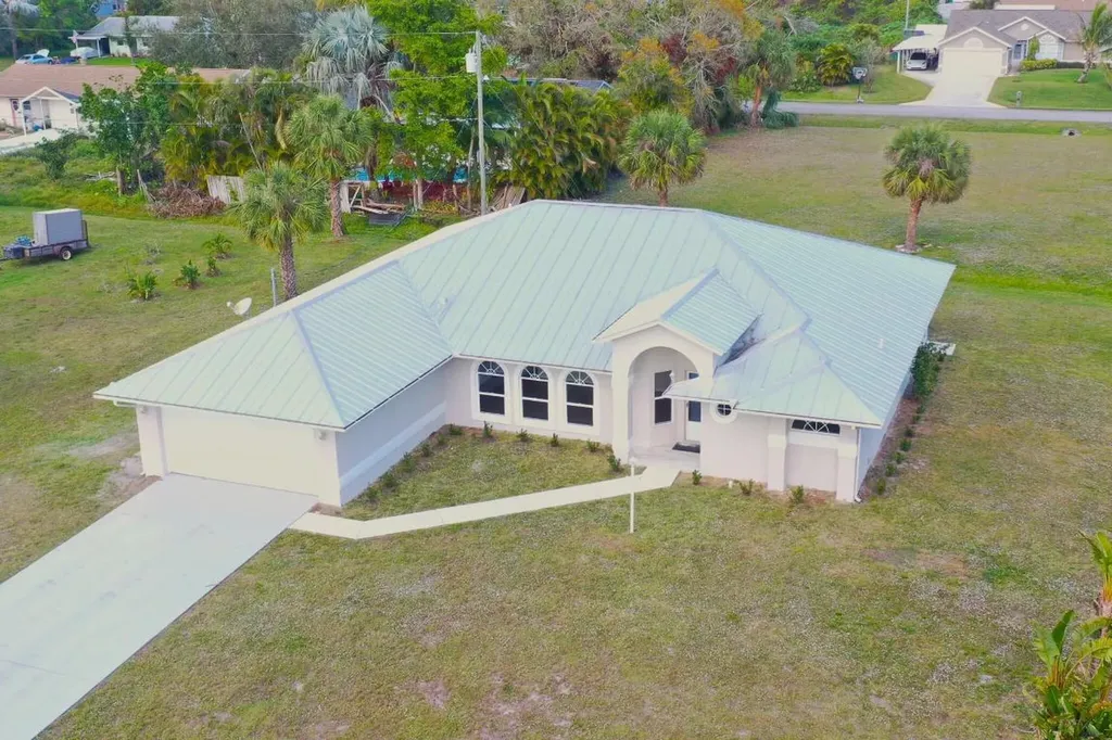 6502 Lakeland Boulevard Fort Pierce FL 34951