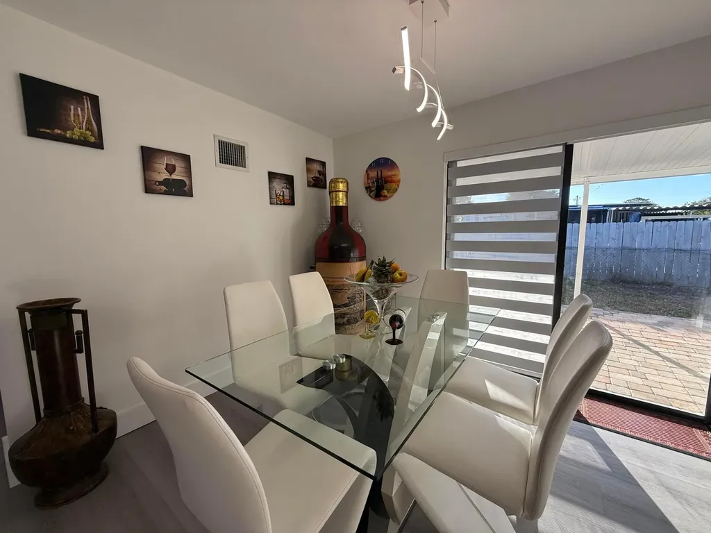 303 NW 28 Way Fort Lauderdale FL 33311