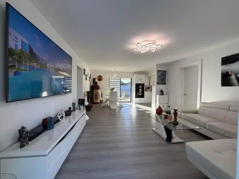 303 NW 28 Way Fort Lauderdale FL 33311