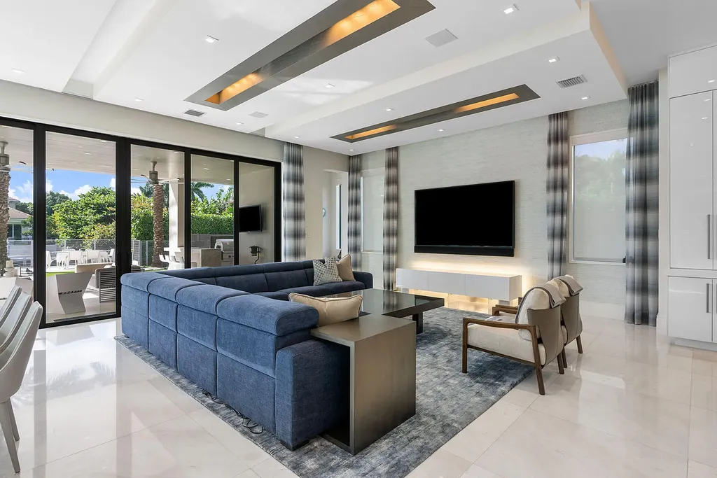 290 S Maya Palm Drive Boca Raton FL 33432