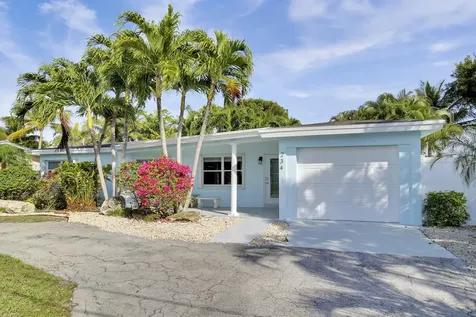 234 S Seacrest Circle Delray Beach FL 33444