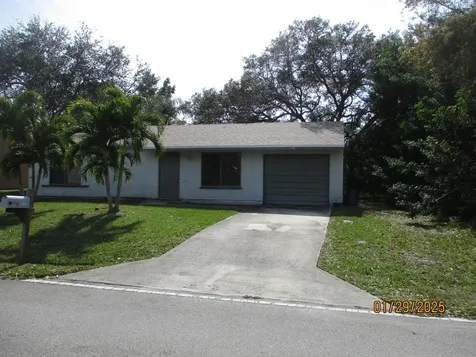 2212 SE Maslan Avenue Port St Lucie FL 34952