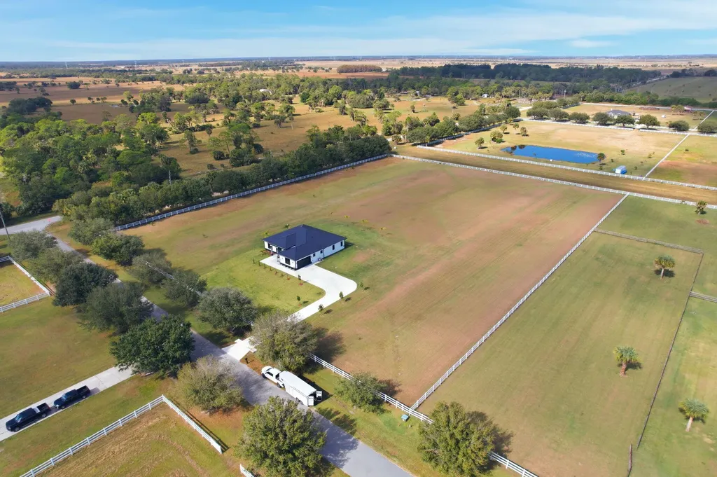 18202 Bridle Way Port St Lucie FL 34987