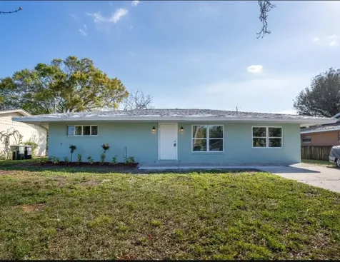 121 Wisteria Avenue Fort Pierce FL 34982
