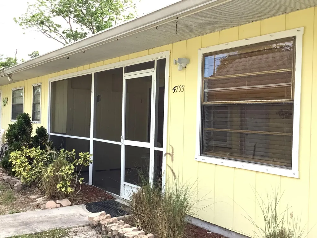4733 SE Teri Place Stuart FL 34997