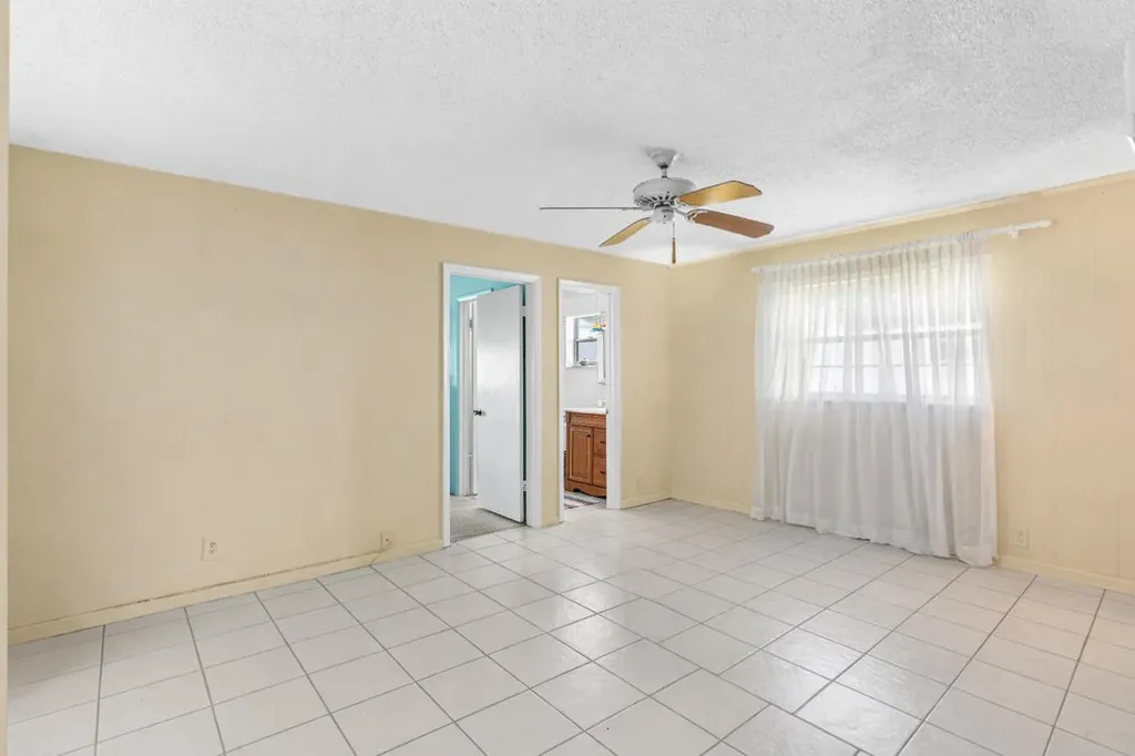 1802 SW 13th Avenue Boynton Beach FL 33426