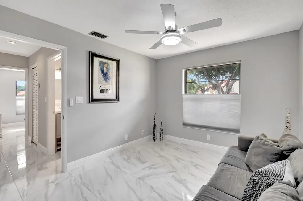 10927 Dolphin Palm Court Boynton Beach FL 33437