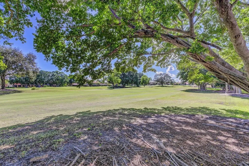 118 Monterey Pointe Drive Palm Beach Gardens FL 33418