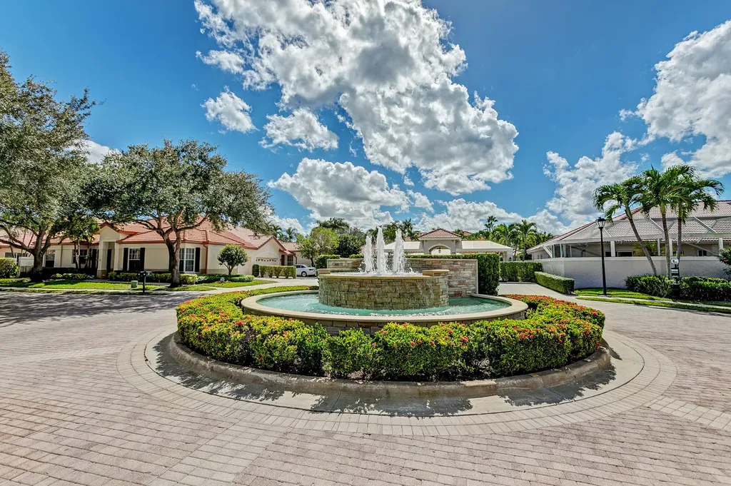 118 Monterey Pointe Drive Palm Beach Gardens FL 33418