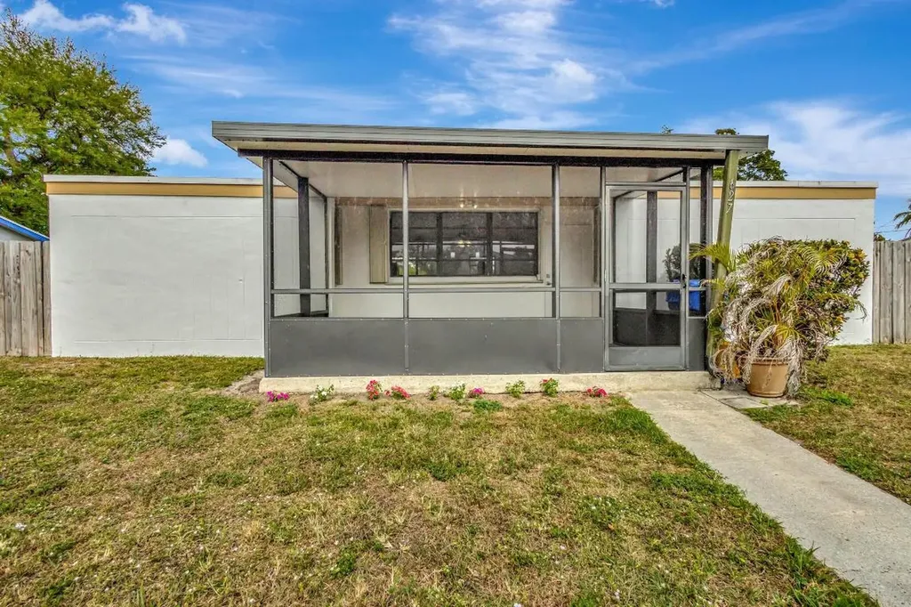 627 Camellia Drive Royal Palm Beach FL 33411