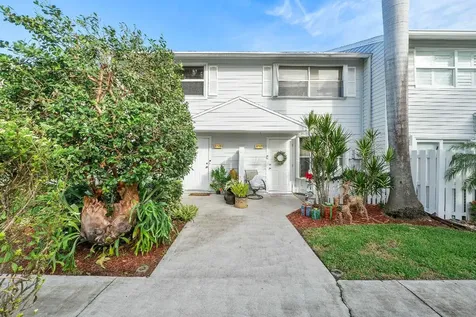 2725 NE 15th Street Pompano Beach FL 33062
