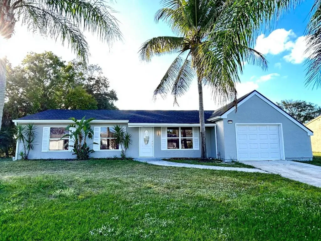 317 SW Kentwood Road Port St Lucie FL 34953