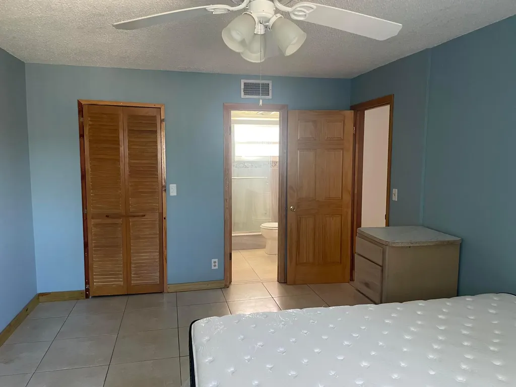 225 Bonnie Boulevard Palm Springs FL 33461