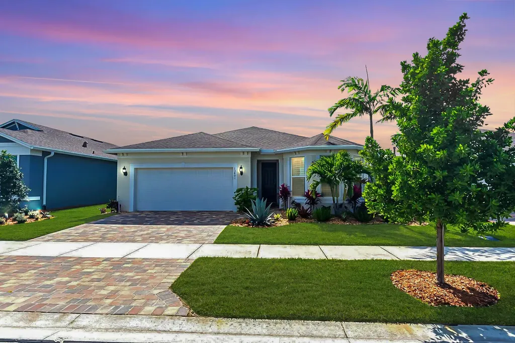 13801 SW Gingerline Drive Port St Lucie FL 34987