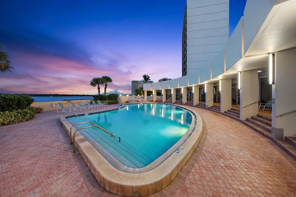 134 Lakeshore Drive North Palm Beach FL 33408