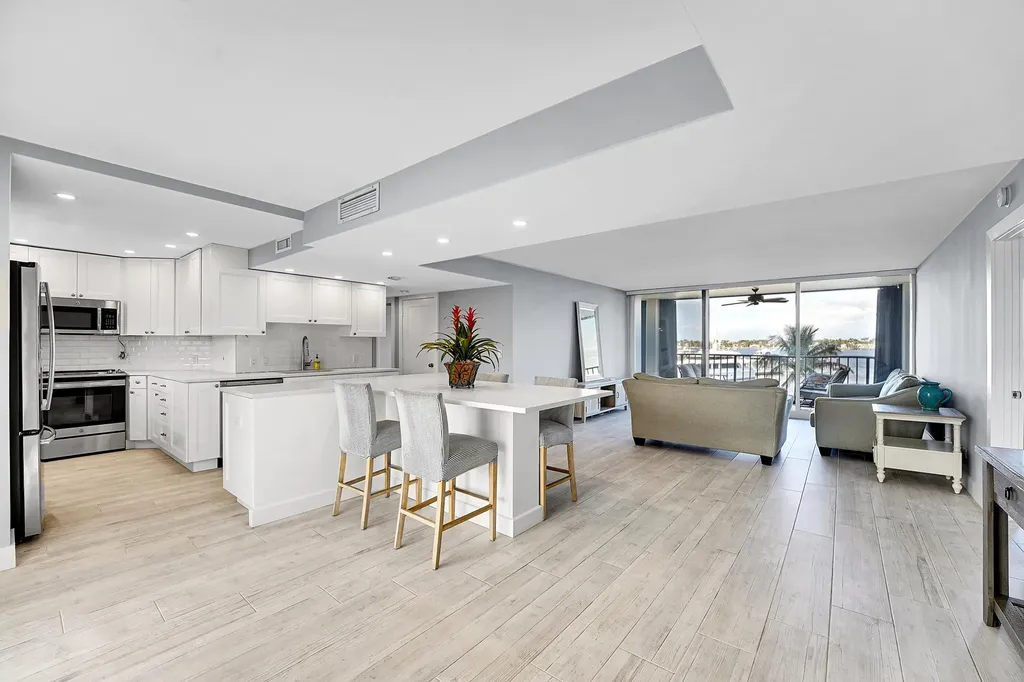134 Lakeshore Drive North Palm Beach FL 33408